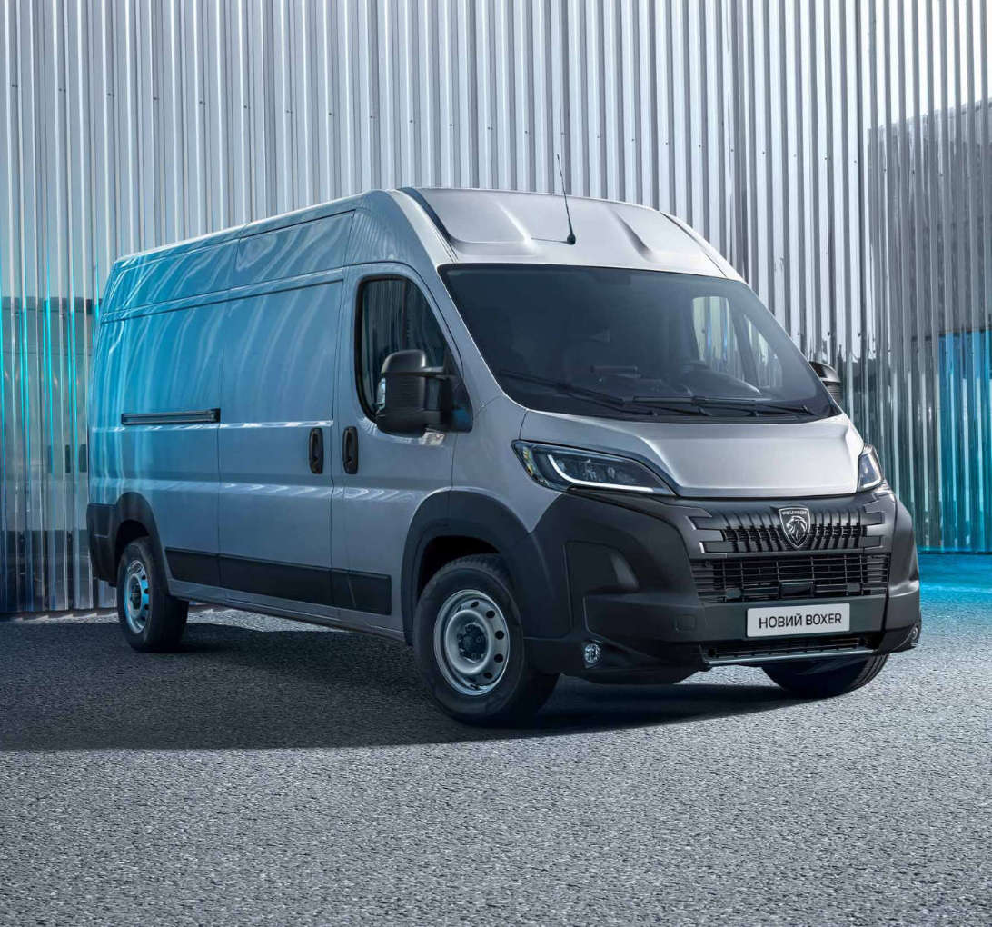Фургон Peugeot Boxer сірого кольору