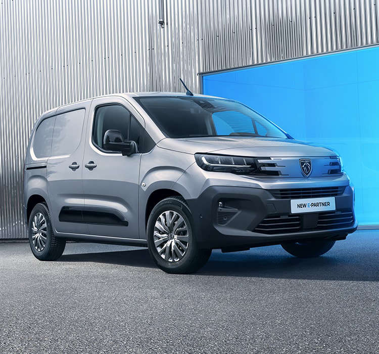 Peugeot e-Partner, вигляд спереду з правого боку