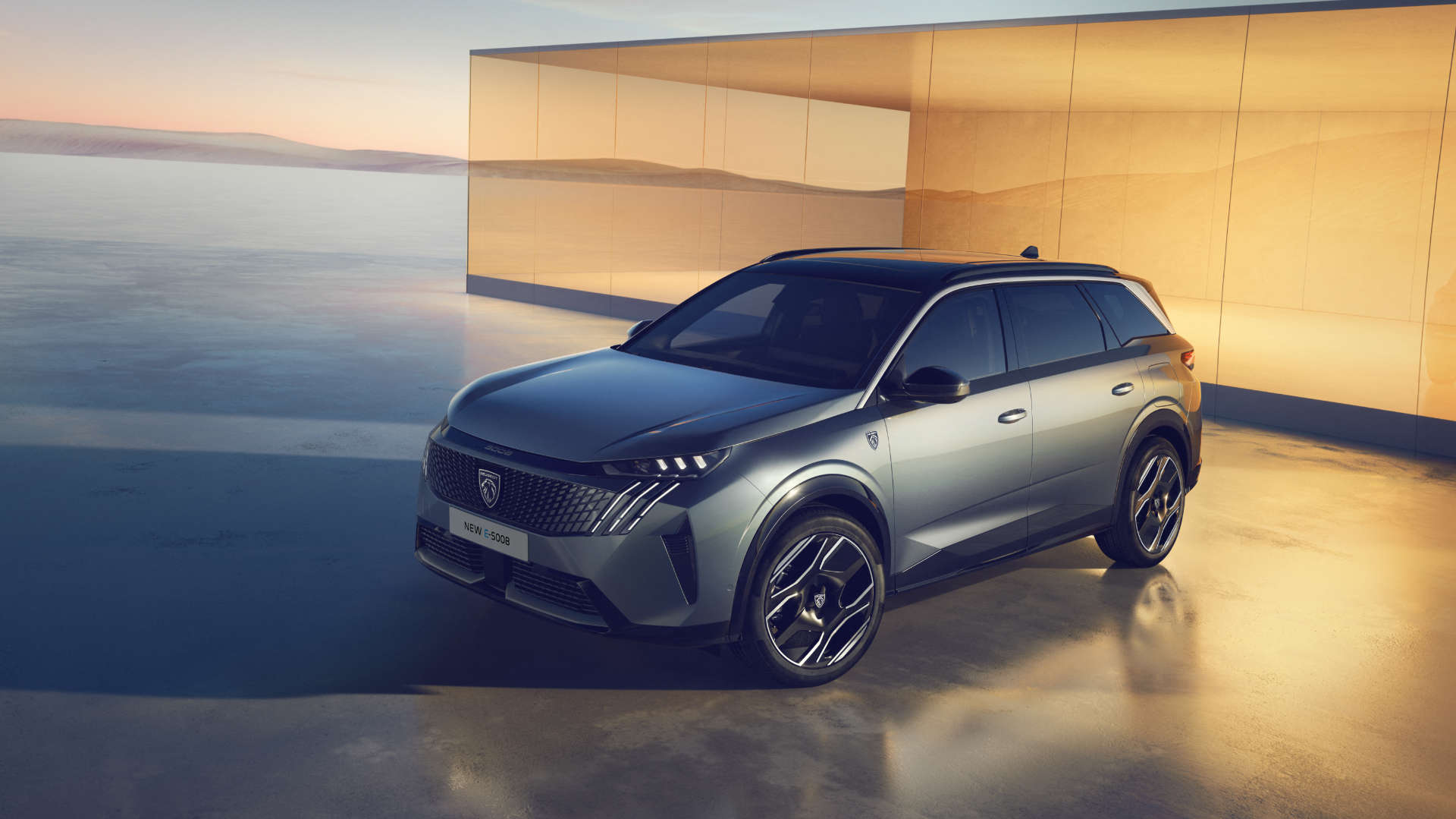 PEUGEOT презентує новий 7-місний кросовер PEUGEOT 5008